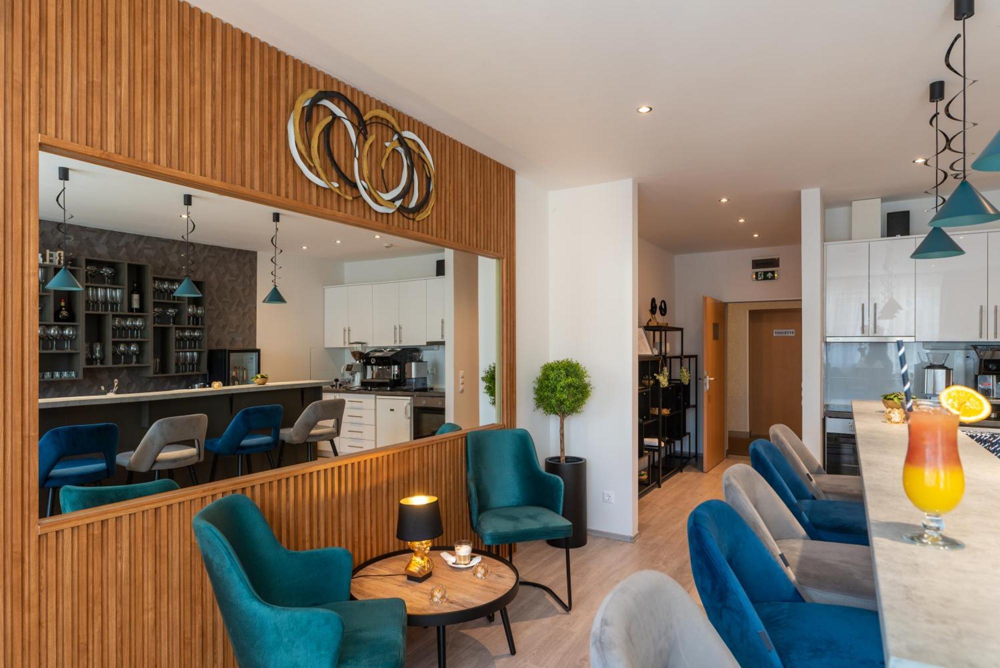 Holdvirag Hotel Sárvár Екстериор снимка