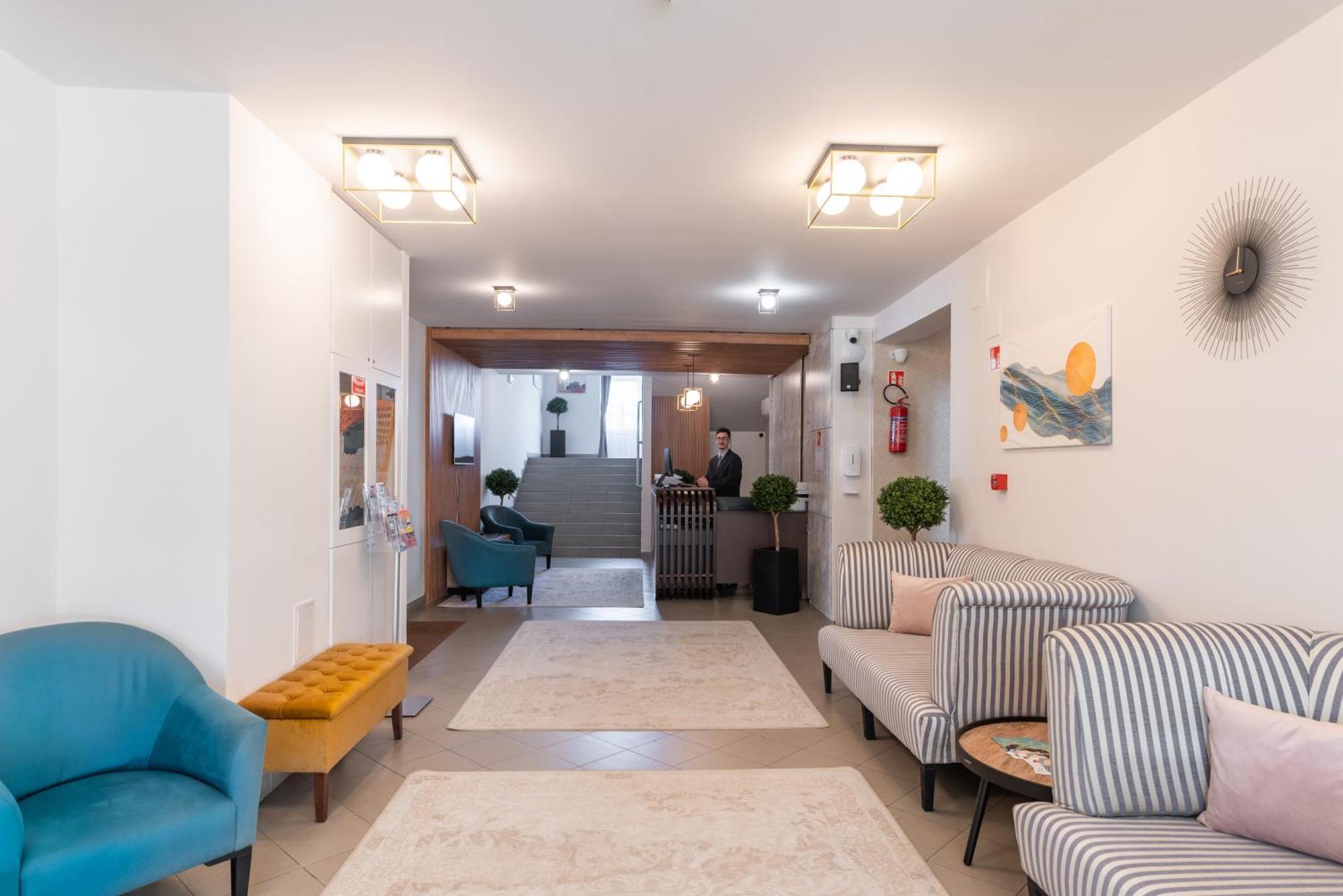Holdvirag Hotel Sárvár Екстериор снимка