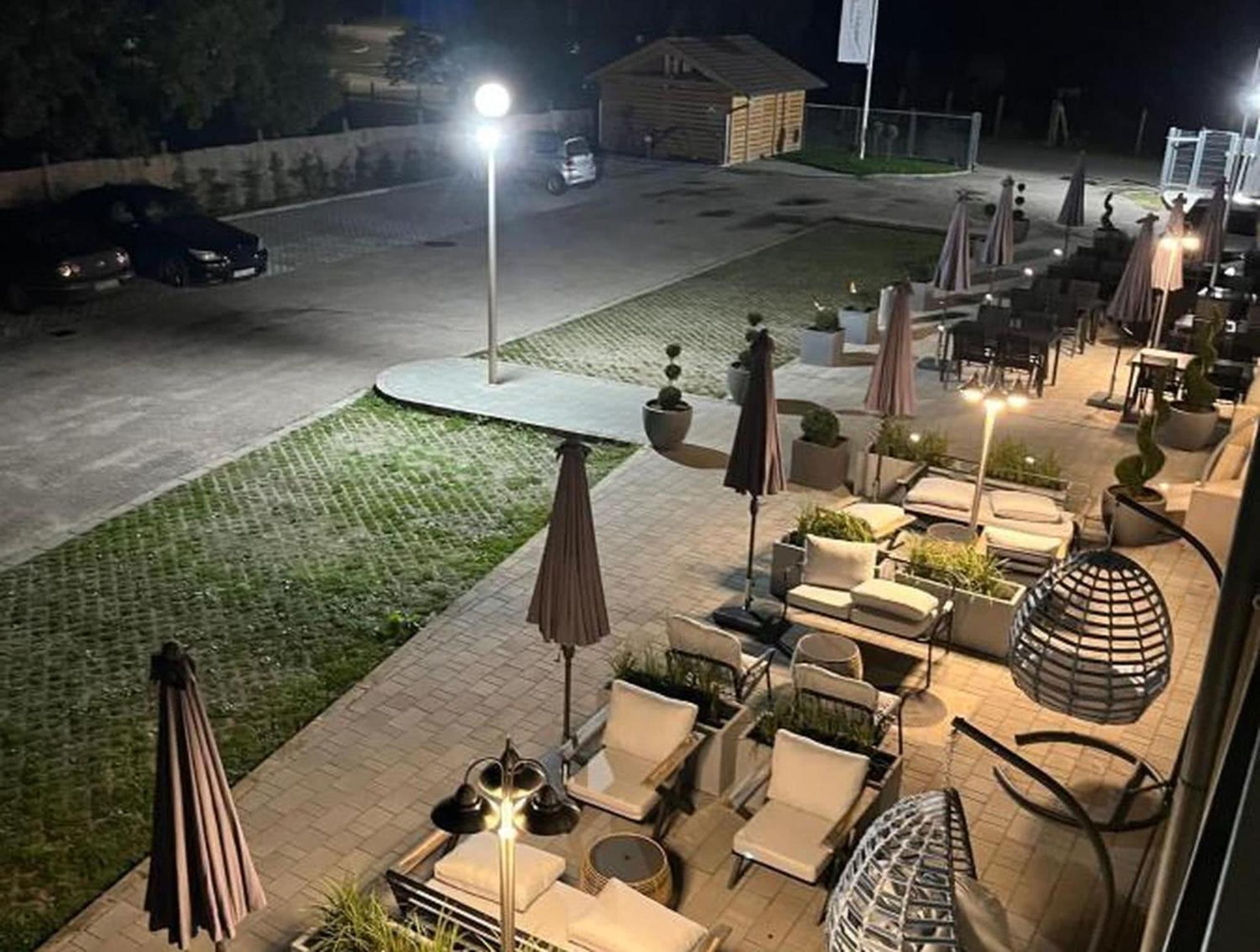 Holdvirag Hotel Sárvár Екстериор снимка