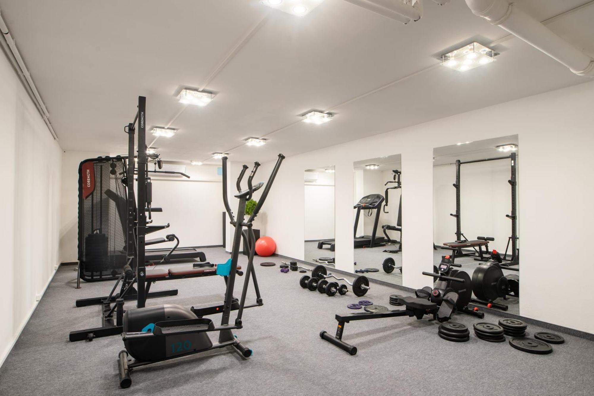 Holdvirag Hotel Sárvár Екстериор снимка