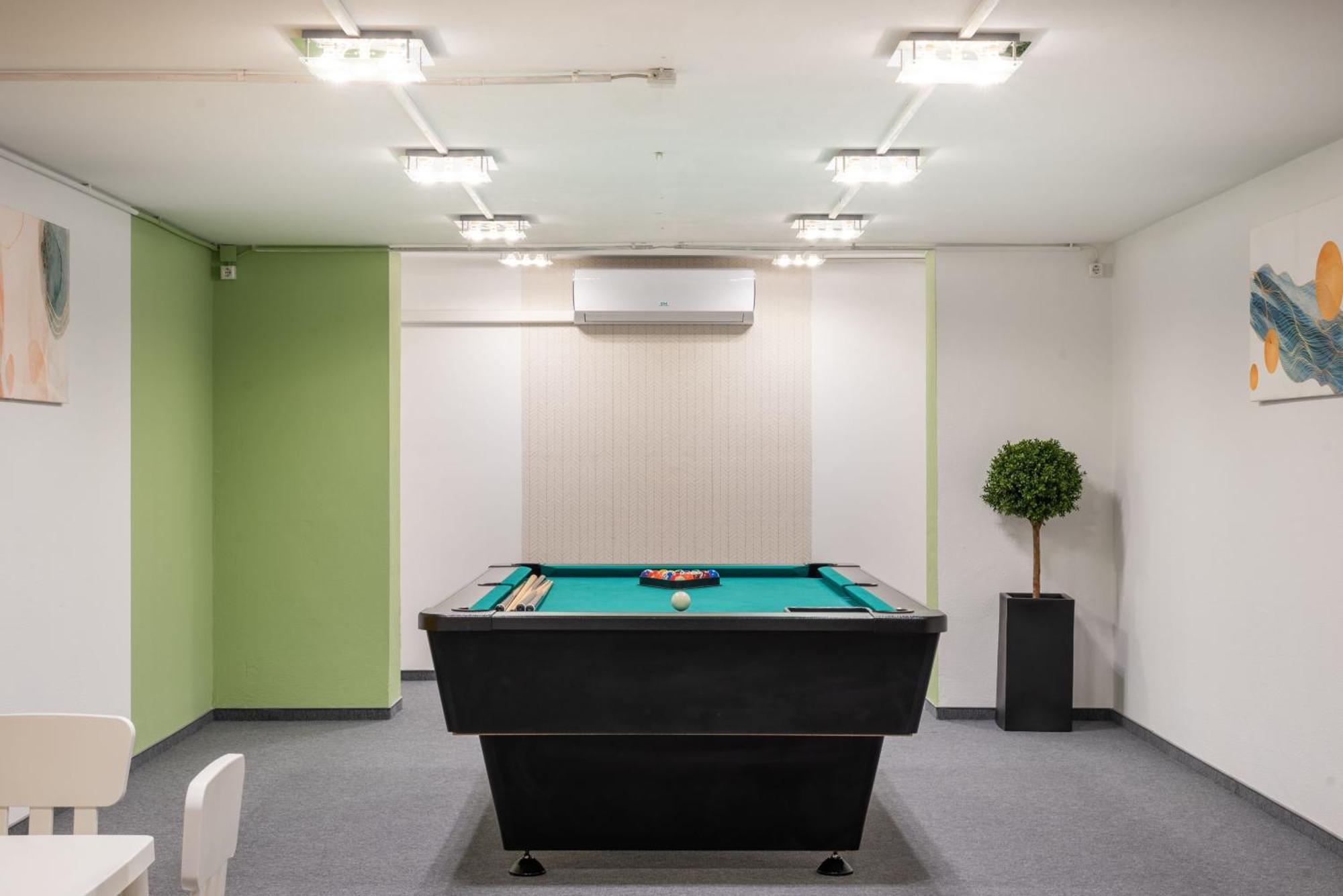 Holdvirag Hotel Sárvár Екстериор снимка