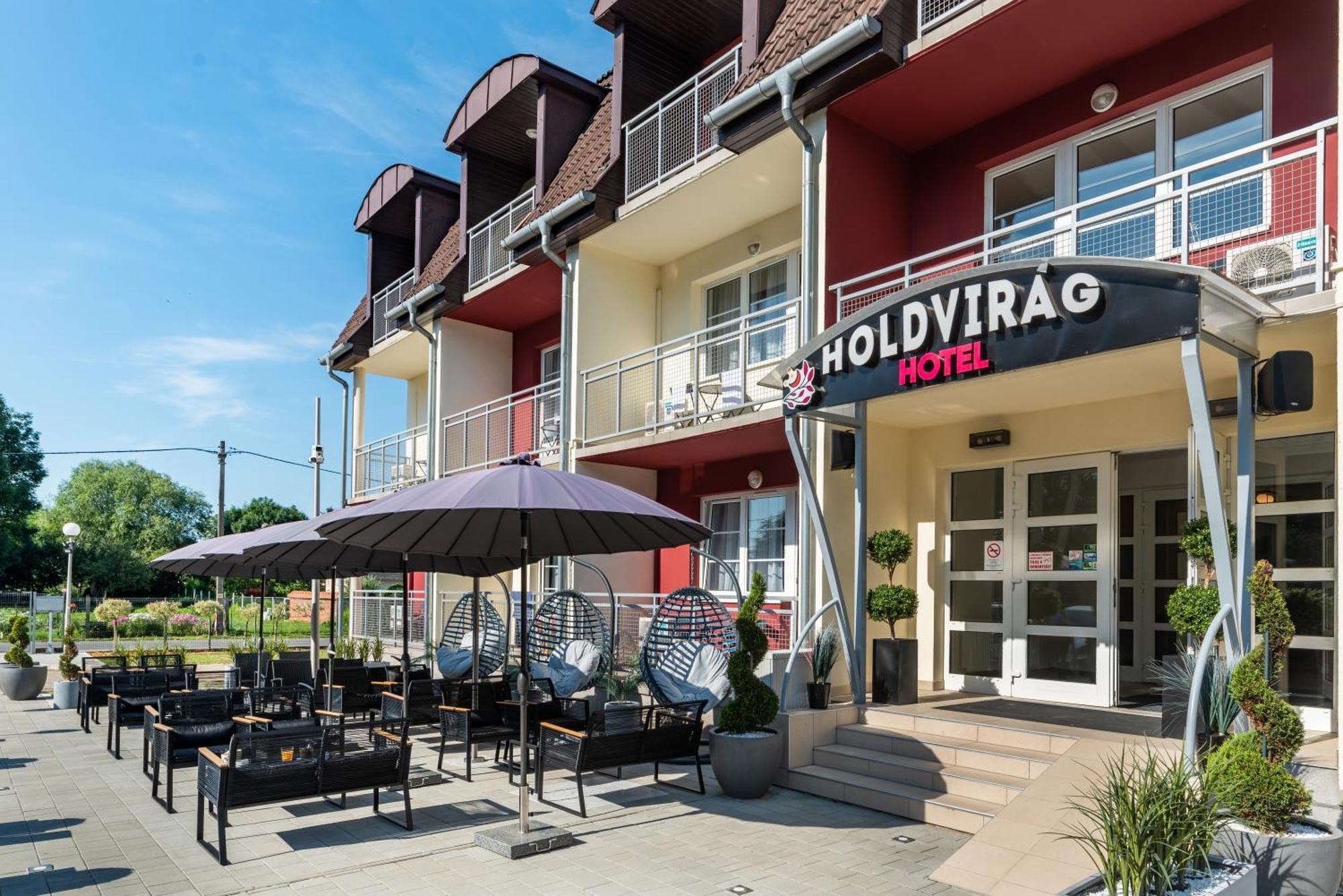 Holdvirag Hotel Sárvár Екстериор снимка